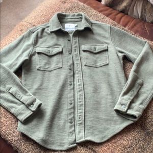 Men’s small button heavy weight shirt